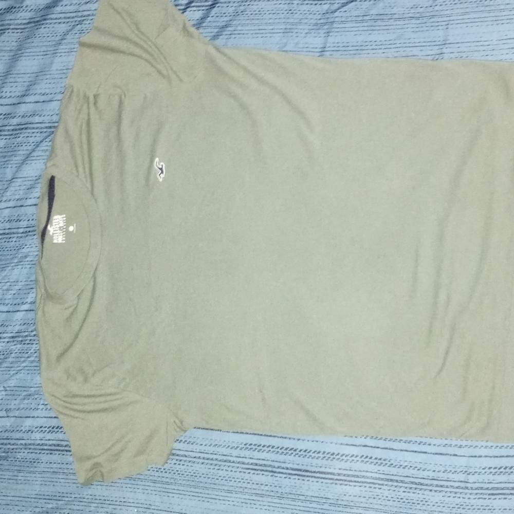 Hollister Tee